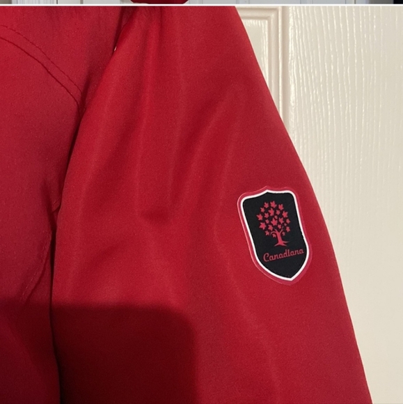 Canadiana KID'S WINTER COAT FAUX FUR HOOD Parka Canada 🇨🇦 RED XL FREE GLOVES - Picture 3 of 10